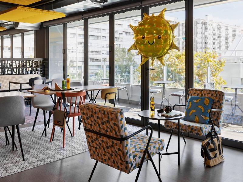 Moxy Barcelona image