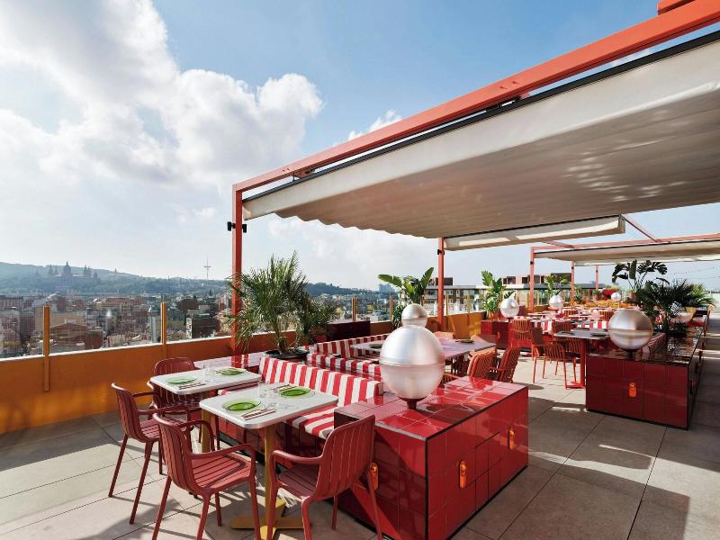 Moxy Barcelona image