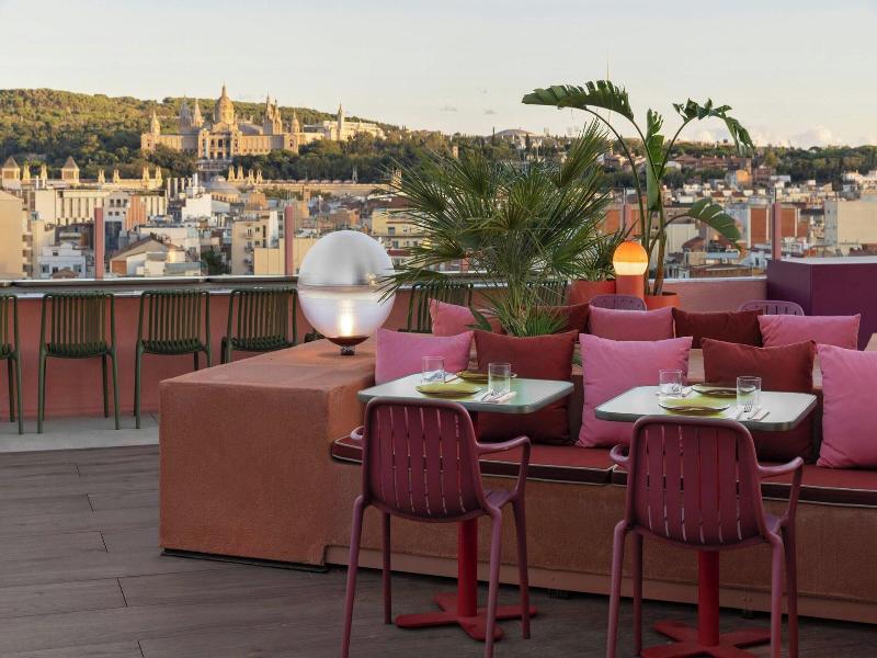 Moxy Barcelona image