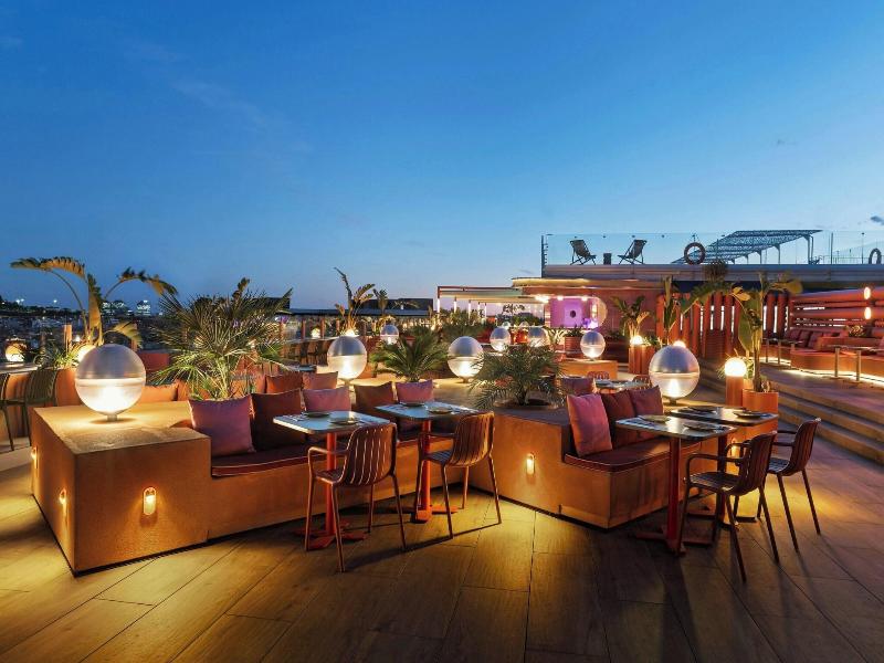 Moxy Barcelona image