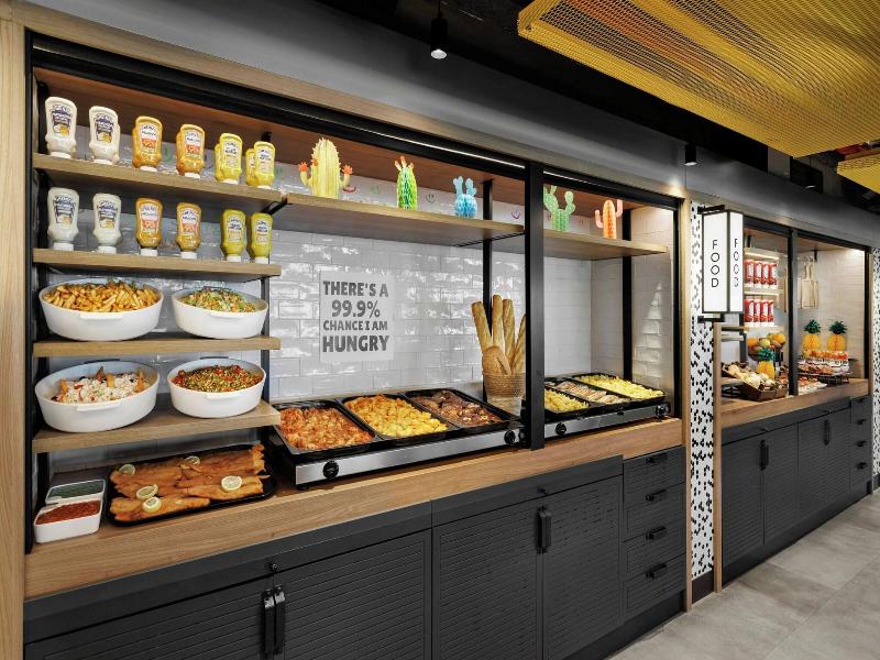 Moxy Barcelona image