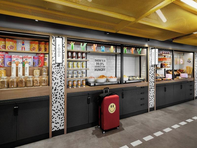 Moxy Barcelona image