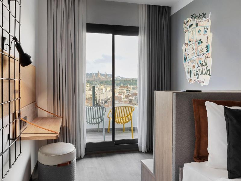 Moxy Barcelona image