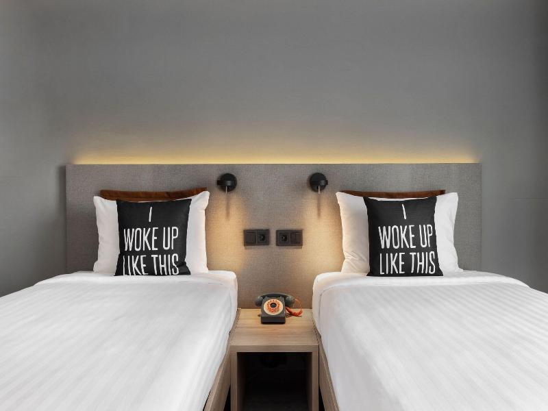 Moxy Barcelona image