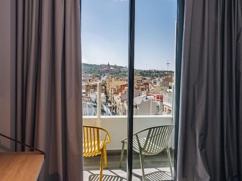 Moxy Barcelona image