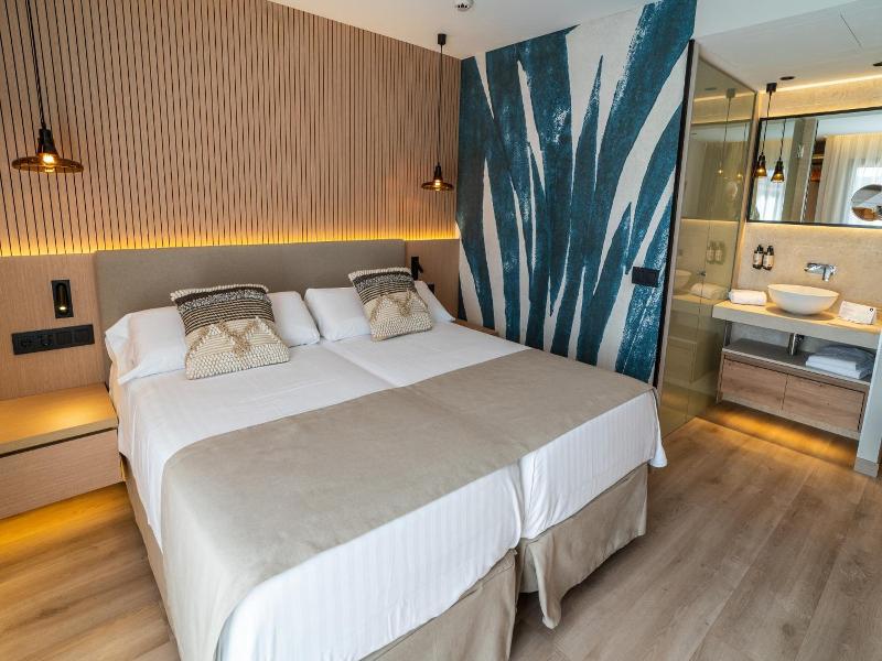 PortBlue Club Pollentia Resort & Spa image