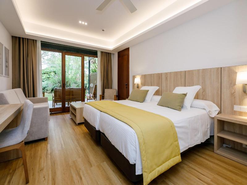 PortBlue Club Pollentia Resort & Spa image