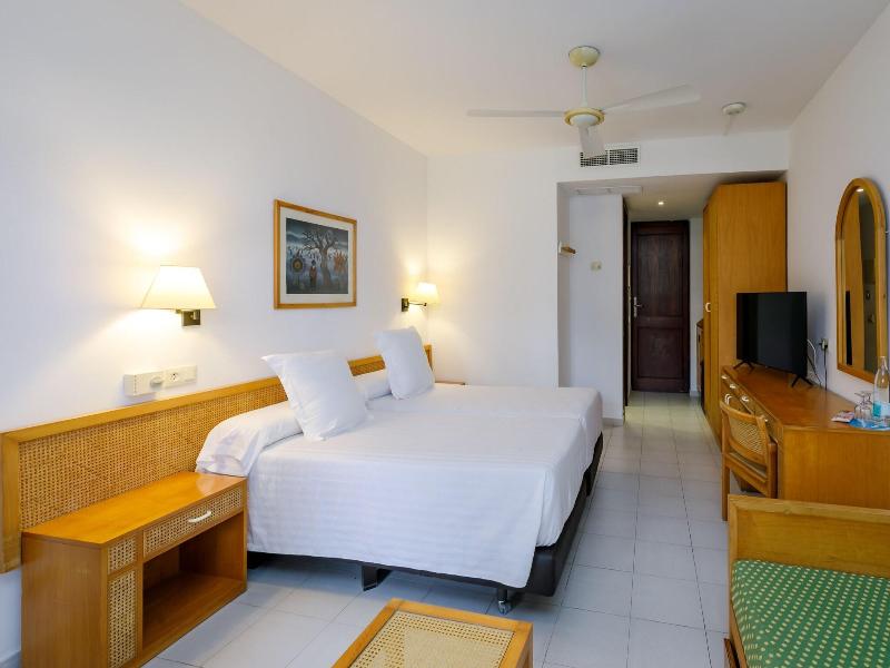 PortBlue Club Pollentia Resort & Spa image