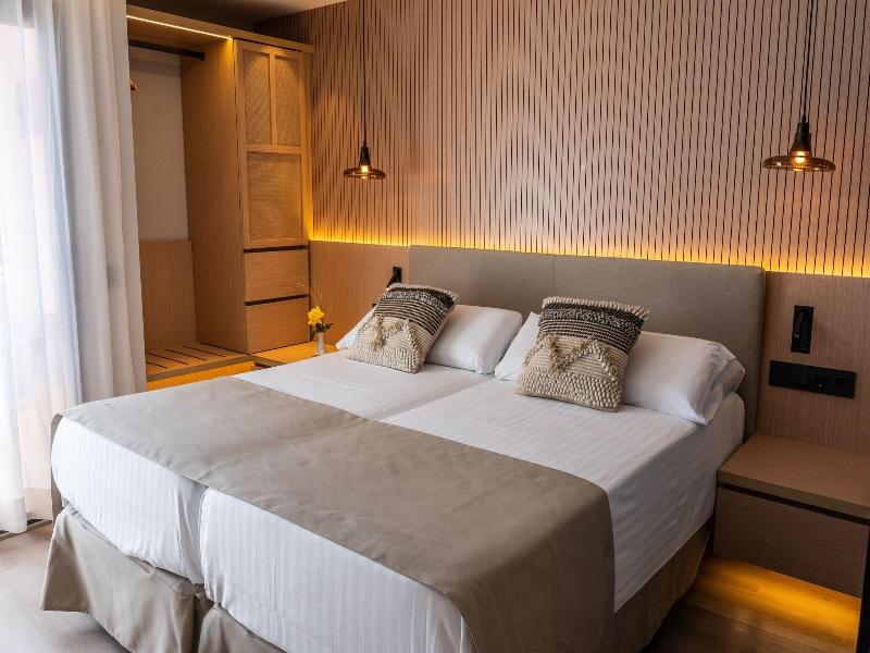 PortBlue Club Pollentia Resort & Spa image