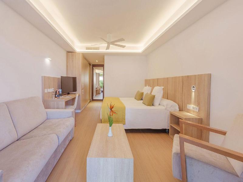 PortBlue Club Pollentia Resort & Spa image