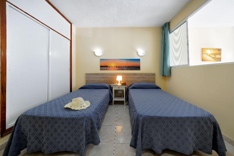 Apartamentos Strelitzias image