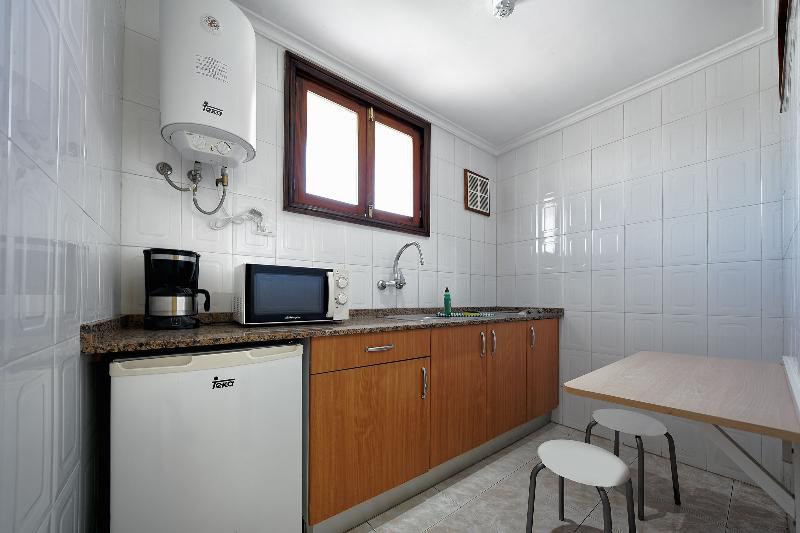 Apartamentos Strelitzias image