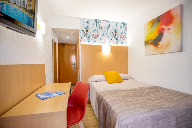 Hotel Servigroup Pueblo Benidorm image