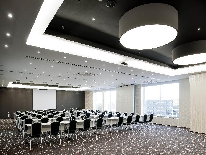 Barcelo Sants image