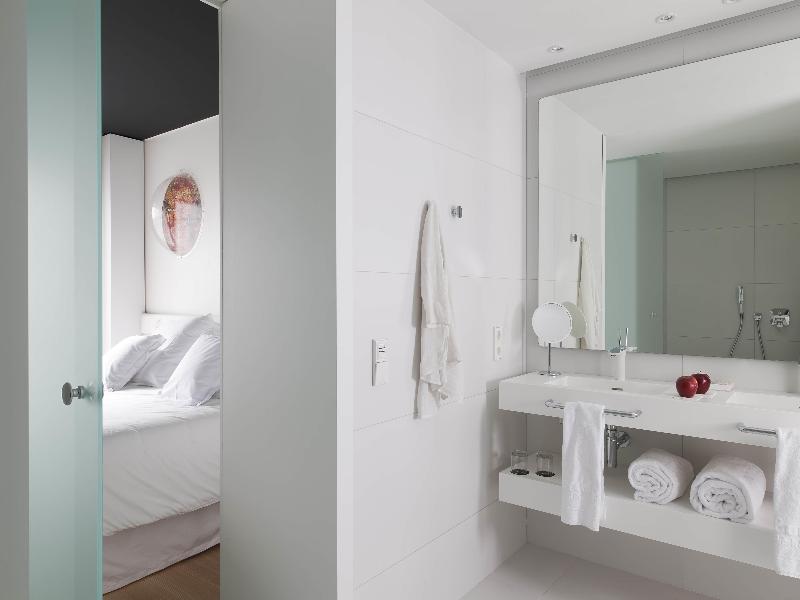 Barcelo Sants image