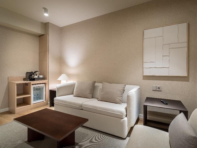 Barcelo Bilbao Nervion image