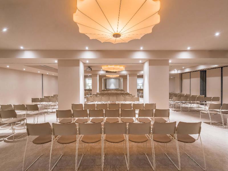 Barcelo Bilbao Nervion image