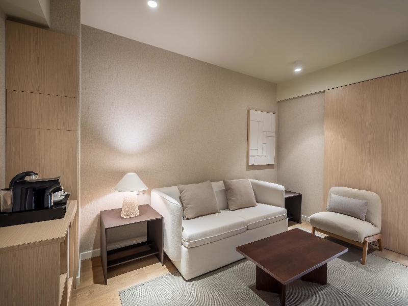 Barcelo Bilbao Nervion image