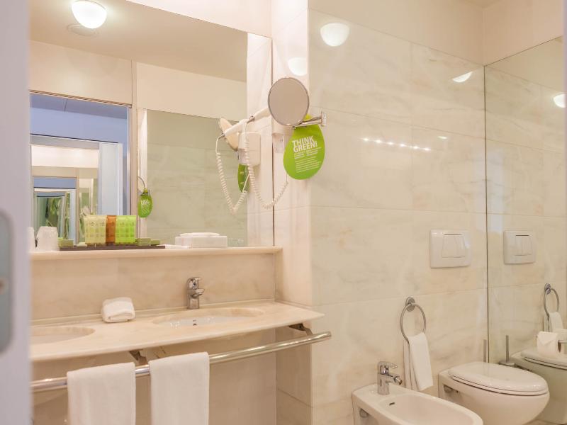 VidaMar Resorts Madeira image