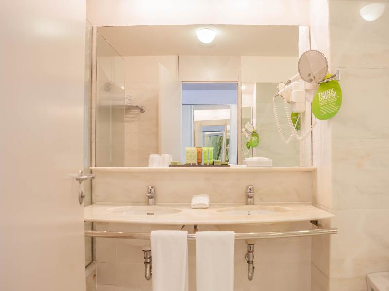 VidaMar Resorts Madeira image