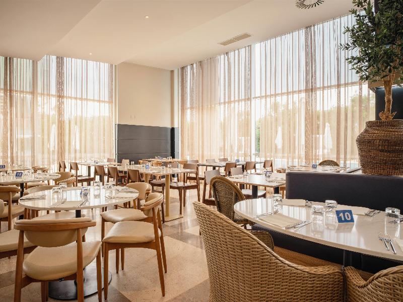 Tryp Lisboa Caparica Mar Hotel image