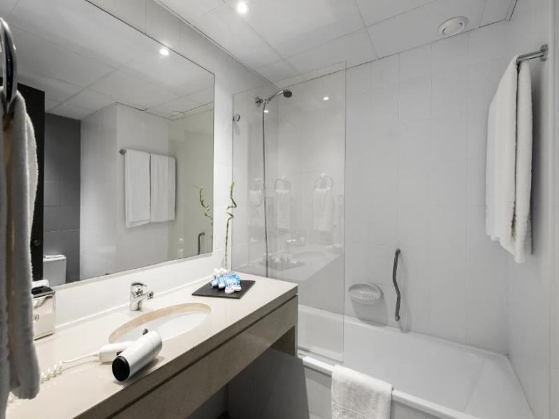 Tryp Lisboa Caparica Mar Hotel image