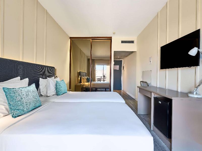 Tryp Lisboa Caparica Mar Hotel image