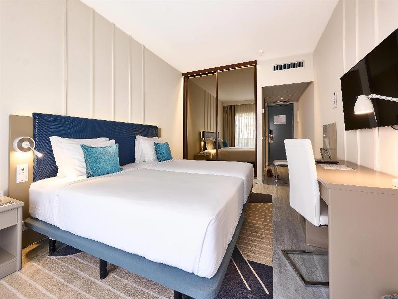 Tryp Lisboa Caparica Mar Hotel image