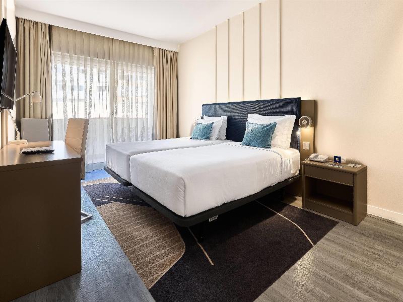 Tryp Lisboa Caparica Mar Hotel image