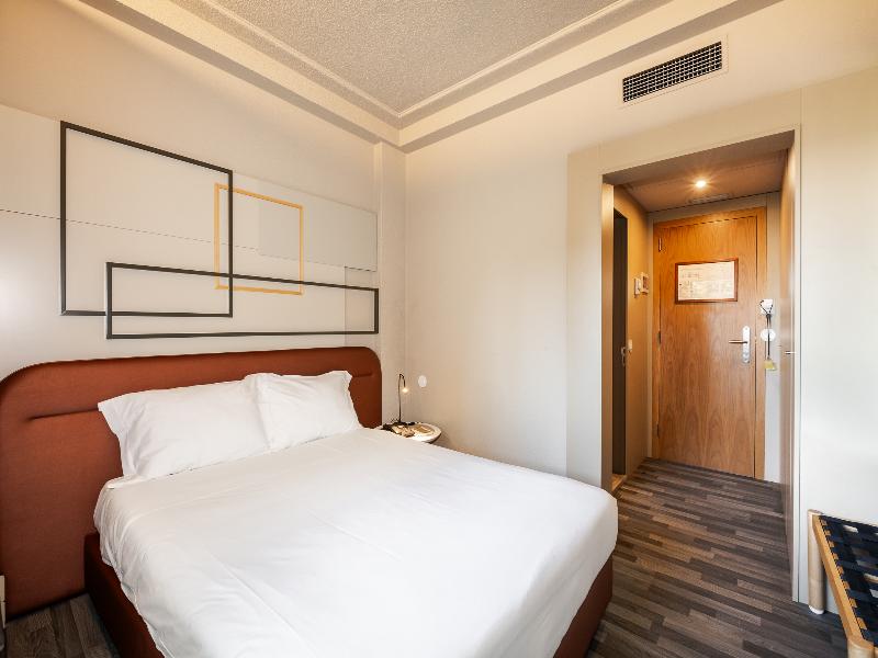 Axis Ofir Beach Resort image