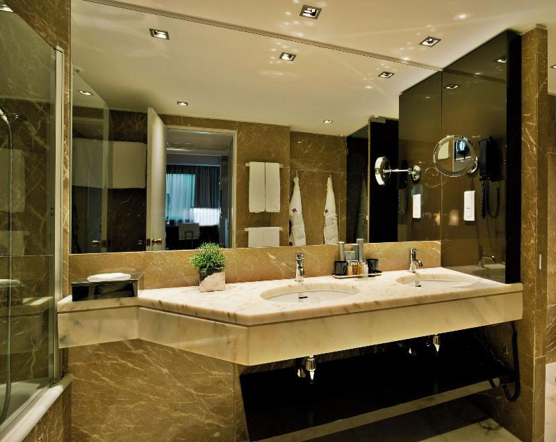 Altis Grand Hotel image