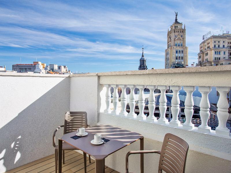 Catalonia Gran Via Madrid image