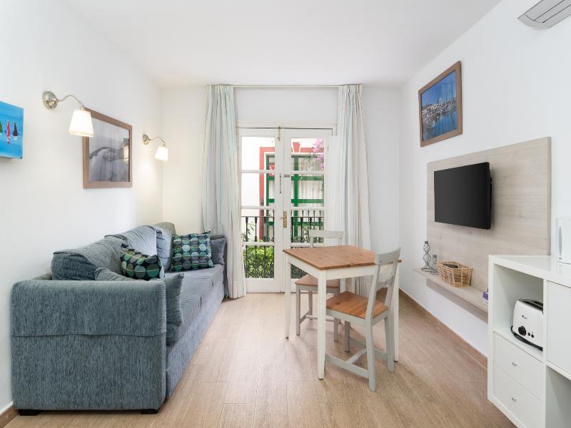 Billy’s Puerto de Mogán Apartments by LIVVO image