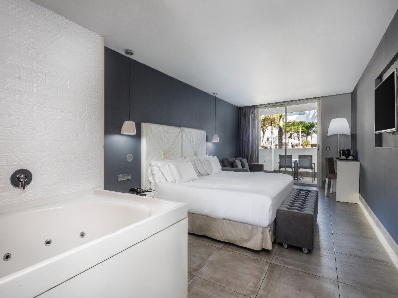 Barcelo Teguise Beach image
