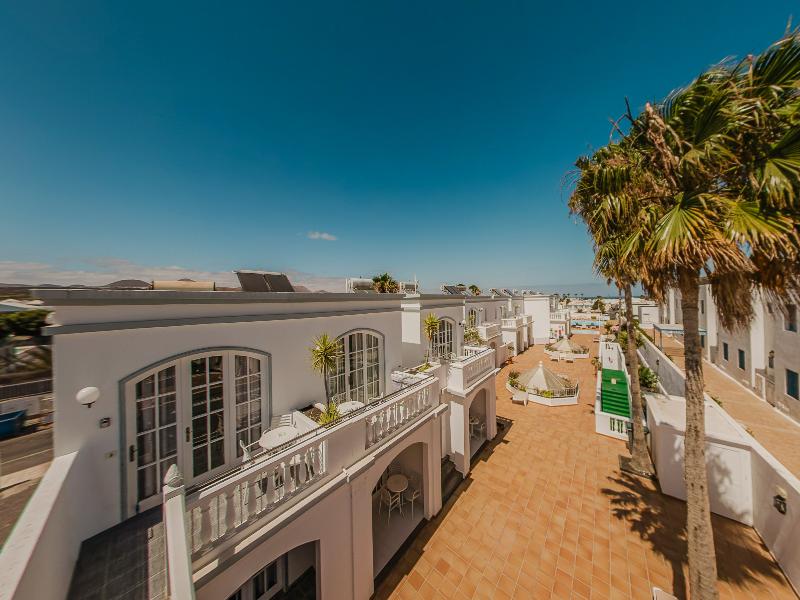Apartamentos Corona Mar - Select Adults (+16) — exterior view