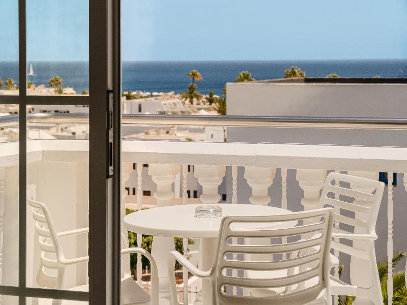 Apartamentos Corona Mar - Select Adults (+16) image