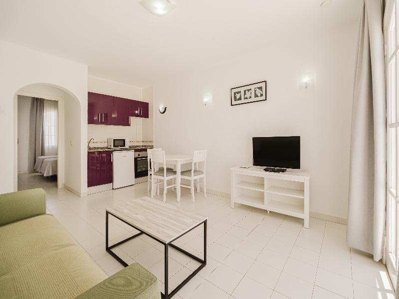 Apartamentos Corona Mar - Select Adults (+16) image