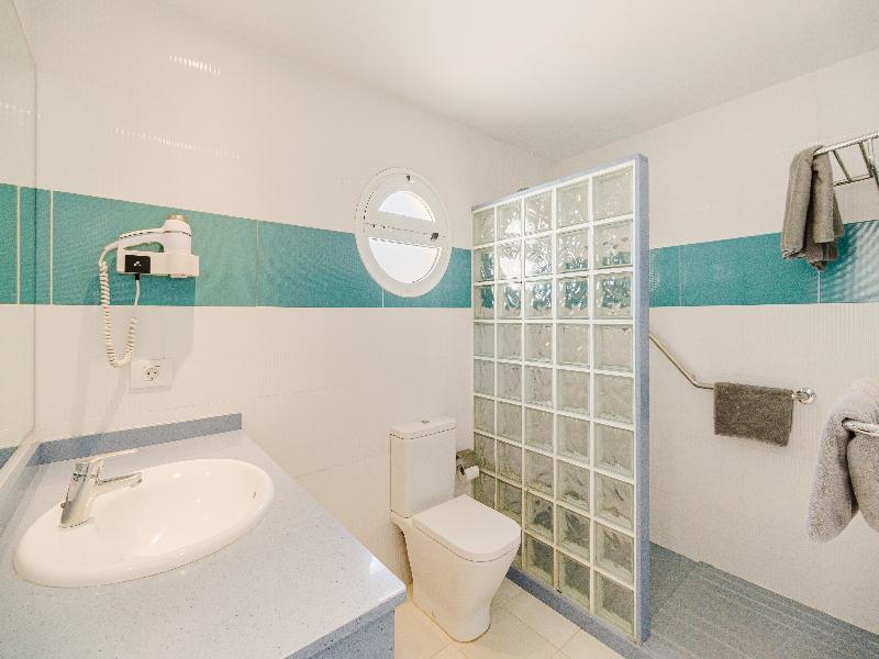 Apartamentos Corona Mar - Select Adults (+16) image