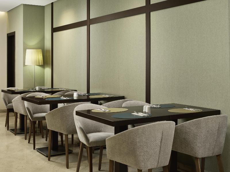 iStay by NH Ciudad de Valencia Hotel image