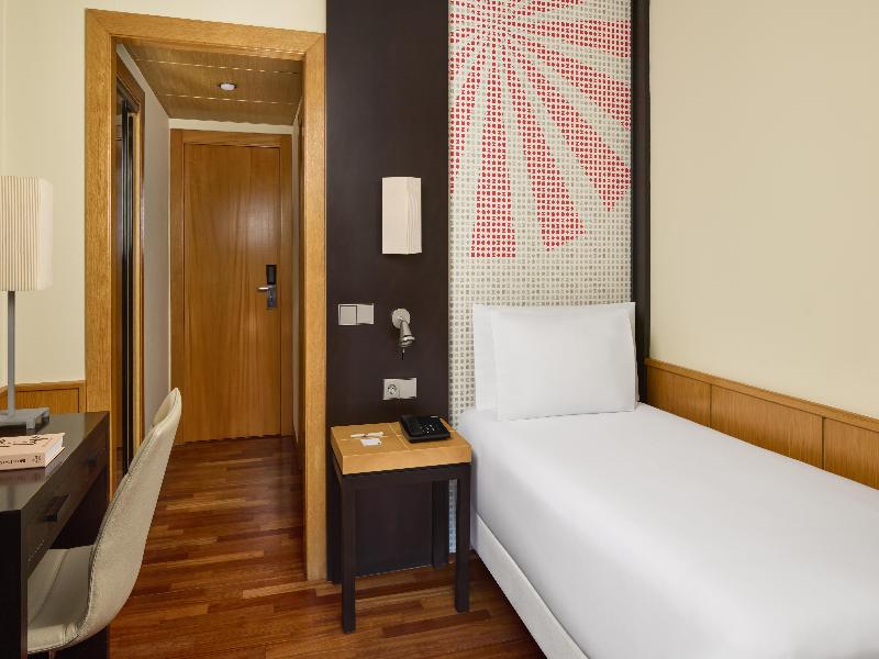 iStay by NH Ciudad de Valencia Hotel image