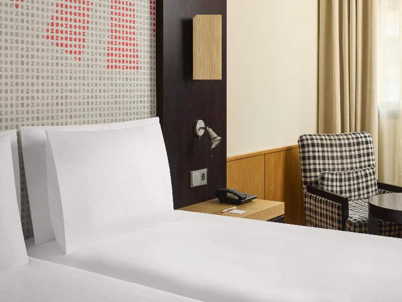 iStay by NH Ciudad de Valencia Hotel image