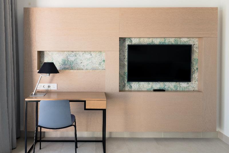 Plus Fariones Suite Hotel gallery photo 24