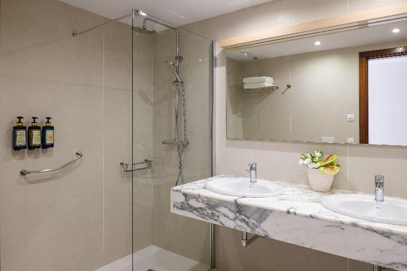 Plus Fariones Suite Hotel gallery photo 25