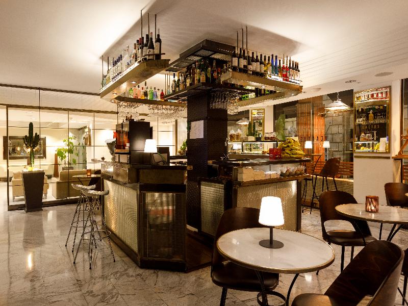 Aparthotel Mariano Cubi image