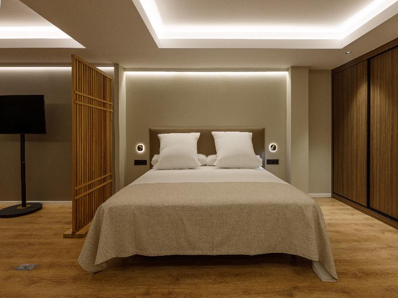 Aparthotel Mariano Cubi image