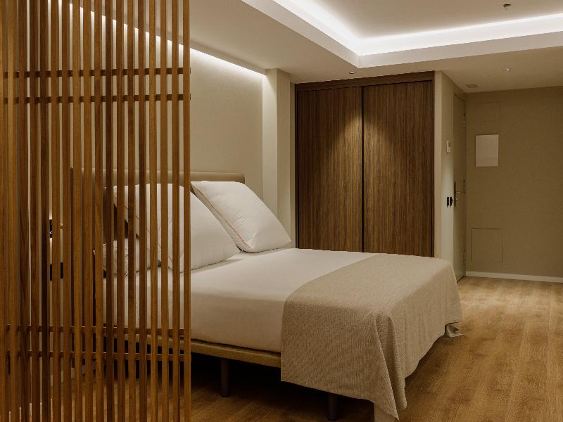 Aparthotel Mariano Cubi image