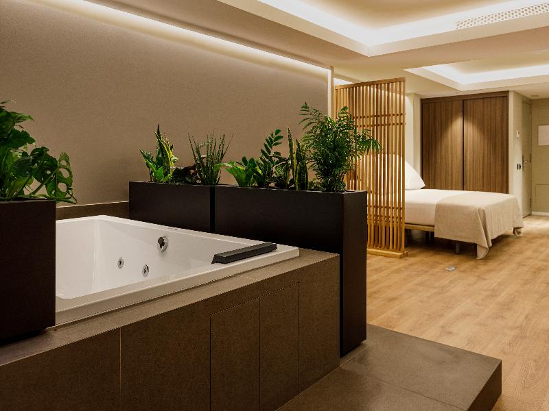 Aparthotel Mariano Cubi image