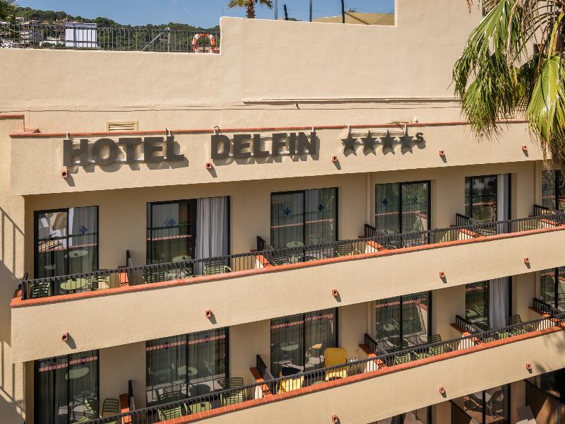 Delfin — exterior view