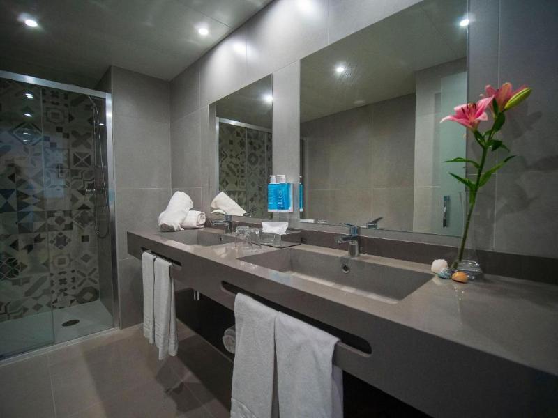 Don Juan Tossa Hotel