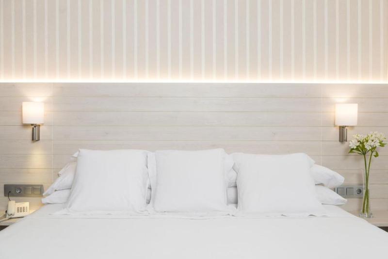 Hotel Marsol image